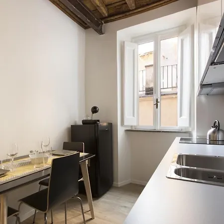 Cozy Apartment In Via Degli Spagnoli - Fromhometorome Exterior photo