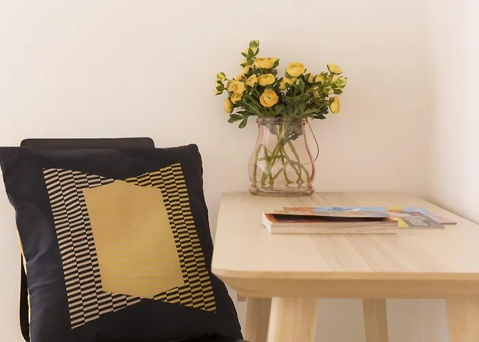 Cozy Apartment In Via Degli Spagnoli - Fromhometorome